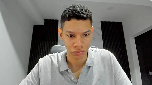 Snapshot of milo_cruz_ chatting on 04.18.26 milo cruz online show from 04.18.26