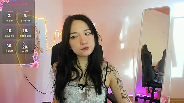 AliceeinWonderlanddd online show from 02.16.26
