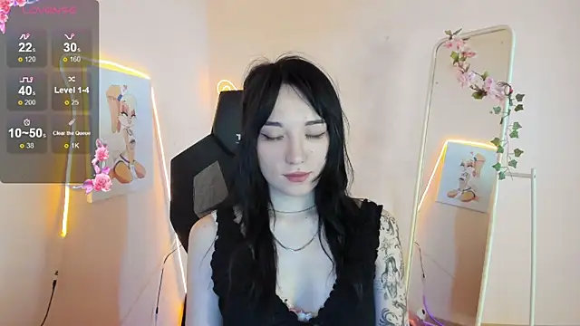 Snapshot of AliceeinWonderlanddd chatting on 05.16.26 AliceeinWonderlanddd online show from 05.16.26