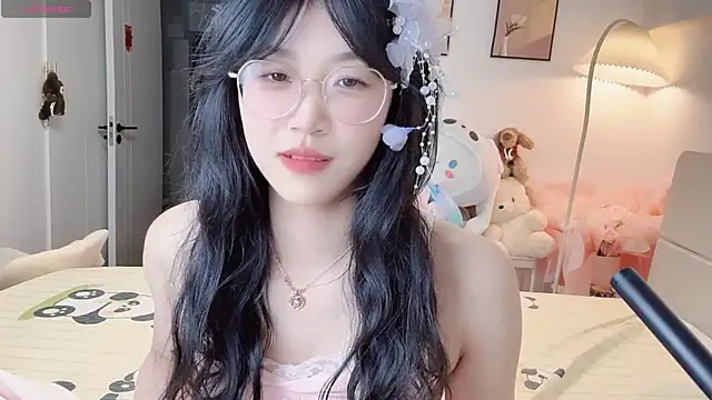 Snapshot of Luminous4173 chatting on 06.22.26 Luminous4173 online show from 06.22.26