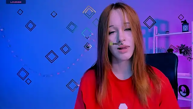 Snapshot of eira_mouse chatting on 04.27.26 eira mouse online show from 04.27.26