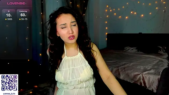 Anna Elfii online show from 03.12.26