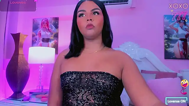 Maia Hotts online show from 03.30.26