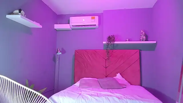 nina swaan online show from 02.27.26