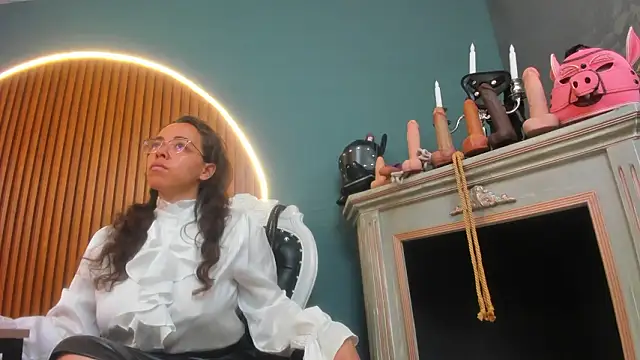 Snapshot of barbara_leython chatting on 02.11.26 barbara leython online show from 02.11.26