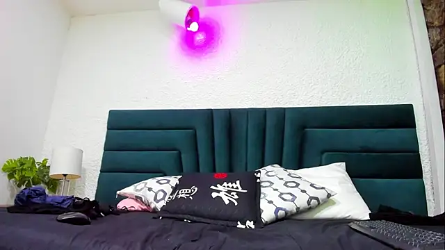 Dahliablack online show from 03.13.26