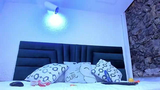 Dahliablack online show from 05.10.26