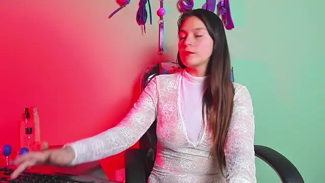 Snapshot of hazz_smith_ chatting on 02.12.26 hazz smith online show from 02.12.26