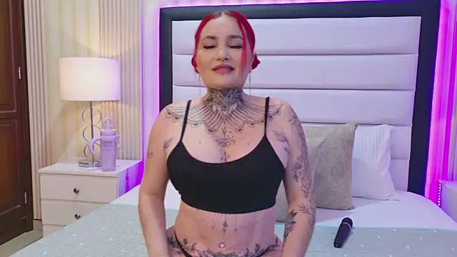 Snapshot of AlejandraMartinezz chatting on 02.11.26 AlejandraMartinezz online show from 02.11.26