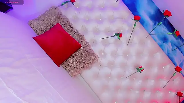 Snapshot of Baby_Lumina chatting on 02.13.26 Baby Lumina online show from 02.13.26