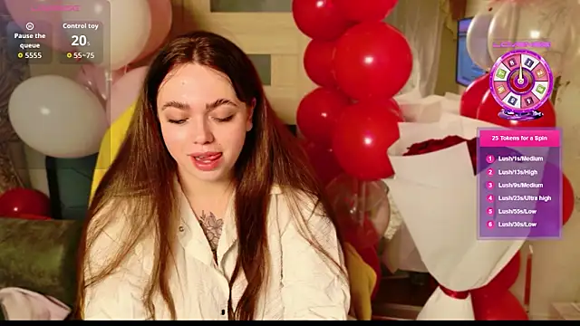 Snapshot of AliraX chatting on 02.15.26 AliraX online show from 02.15.26