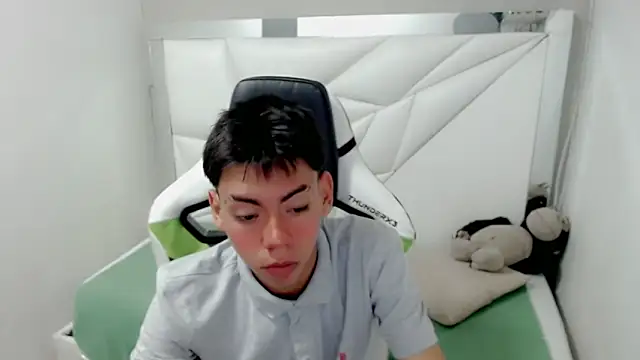 Snapshot of Liarr_ chatting on 02.02.26 Liarr online show from 02.02.26