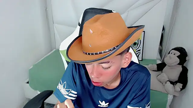 Snapshot of Liarr_ chatting on 02.04.26 Liarr online show from 02.04.26