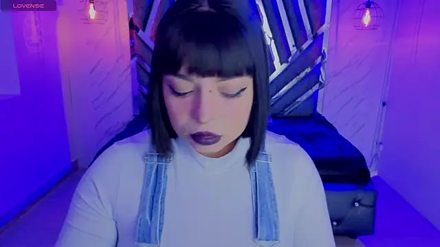  Vermell  online show from 02.05.26