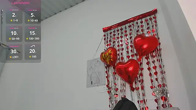 Snapshot of velvetluna_ chatting on 02.25.26 velvetluna online show from 02.25.26