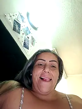 Snapshot of maynor_1998 chatting on 02.17.26 maynor 1998 online show from 02.17.26