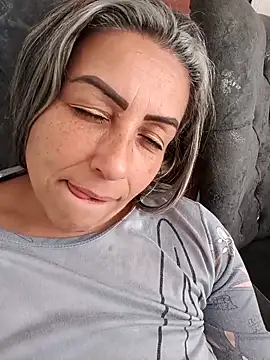 Snapshot of maynor_1998 chatting on 02.22.26 maynor 1998 online show from 02.22.26