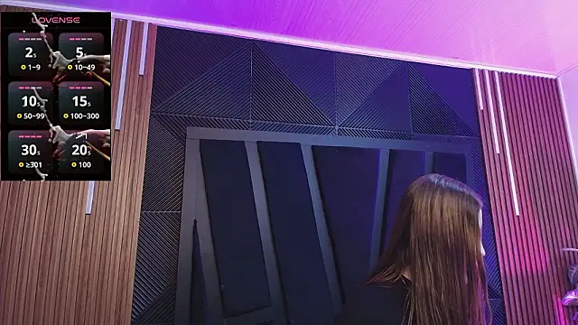 Snapshot of Hanna_Becker_ chatting on 02.16.26 Hanna Becker online show from 02.16.26