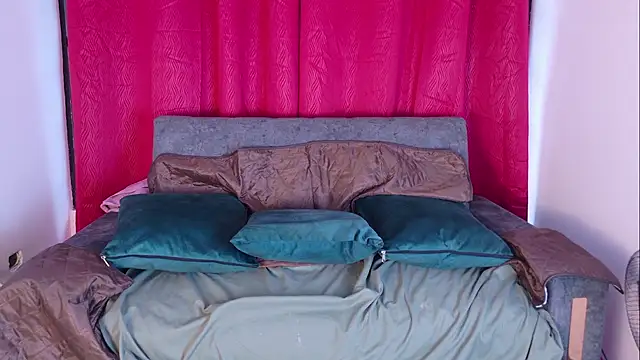 Genesis Montenegro OA online show from 03.11.26