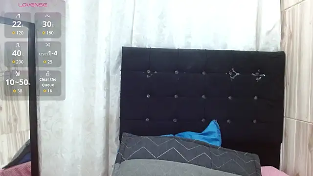 Snapshot of Camil4_milf_1 chatting on 02.17.26 Camil4 milf 1 online show from 02.17.26