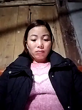 Ella-aa online show from 02.04.26