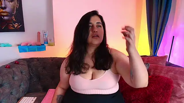 Snapshot of dani_vemom chatting on 02.10.26 dani vemom online show from 02.10.26