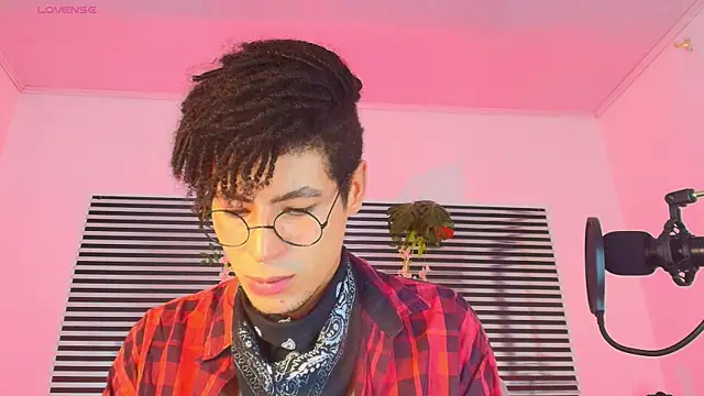ThiiagoSaeenz online show from 05.30.26