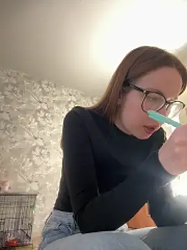 Snapshot of MalliSun chatting on 02.02.26 MalliSun online show from 02.02.26