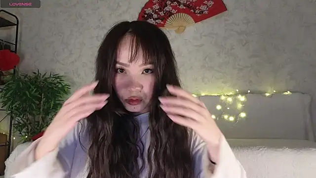 Snapshot of saya_li11 chatting on 02.28.26 saya li11 online show from 02.28.26