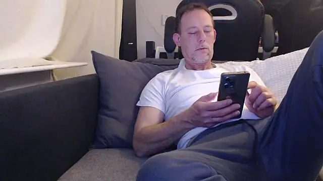 Snapshot of Sexy_Ass_Mike chatting on 02.22.26 Sexy Ass Mike online show from 02.22.26