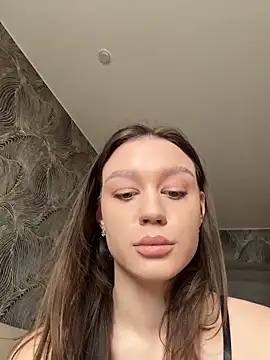 CarmenHill online show from 05.10.26