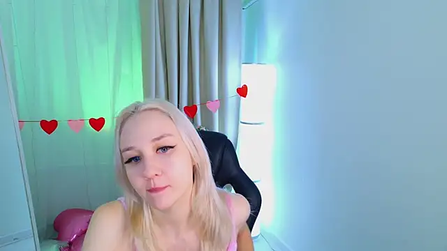 Audrey Kiss online show from 02.16.26