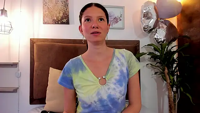 sofy bonnet online show from 02.20.26