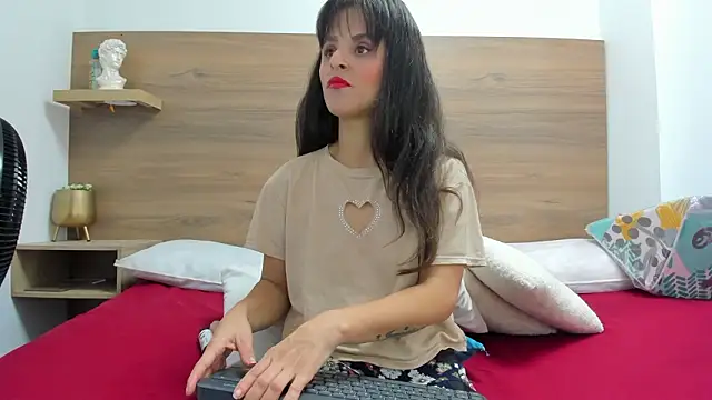 Snapshot of luz-miiaa chatting on 02.23.26 luz-miiaa online show from 02.23.26