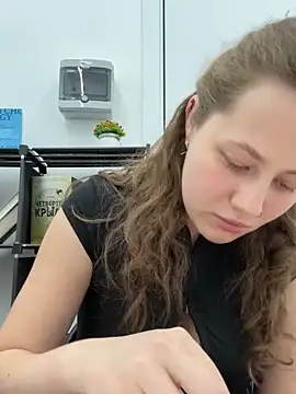 AsynaYuuki online show from 03.23.26