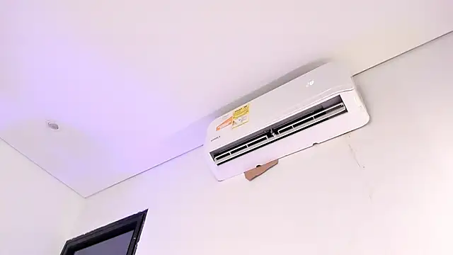 liorah wolf online show from 02.09.26