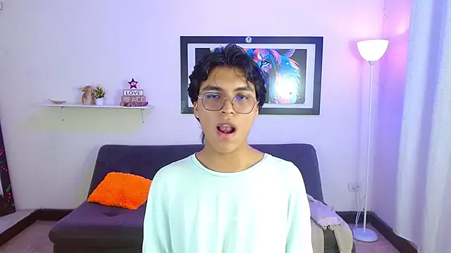 Snapshot of Maecum18 chatting on 02.16.26 Maecum18 online show from 02.16.26