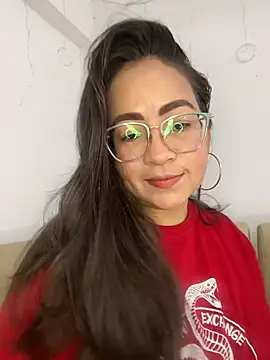 Snapshot of alisbloom chatting on 02.20.26 alisbloom online show from 02.20.26