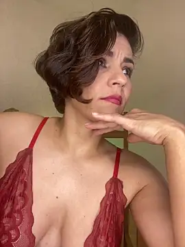 eva luz online show from 02.16.26