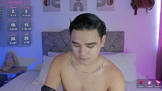 Snapshot of NoahVance chatting on 02.10.26 NoahVance online show from 02.10.26