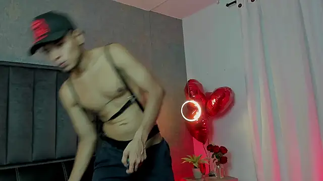 Snapshot of Alejandroo_Montenegro chatting on 02.14.26 Alejandroo Montenegro online show from 02.14.26