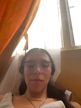 Snapshot of MayteLove chatting on 02.04.26 MayteLove online show from 02.04.26