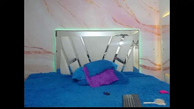 Snapshot of MayteLove chatting on 02.21.26 MayteLove online show from 02.21.26