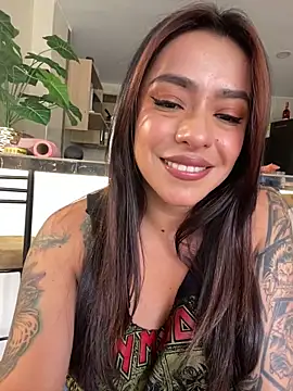 Snapshot of foxxy_lover chatting on 04.08.26 foxxy lover online show from 04.08.26