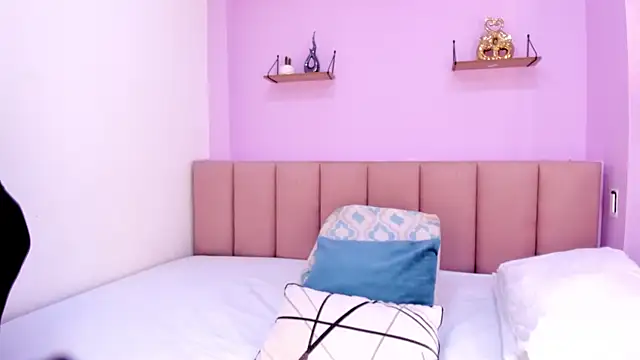 sam doll  online show from 04.13.26