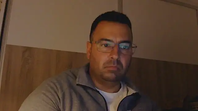Snapshot of VanillaTime78-Jorge chatting on 04.30.26 VanillaTime78-Jorge online show from 04.30.26