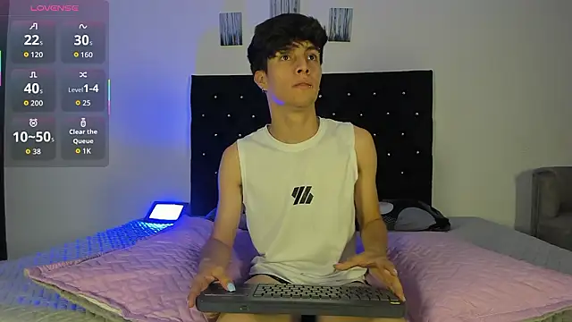 Snapshot of axxxel_twink chatting on 03.02.26 axxxel twink online show from 03.02.26