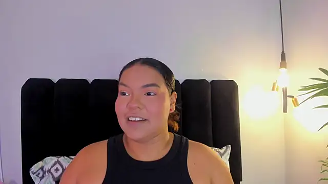 Amaranoir- online show from 04.16.26