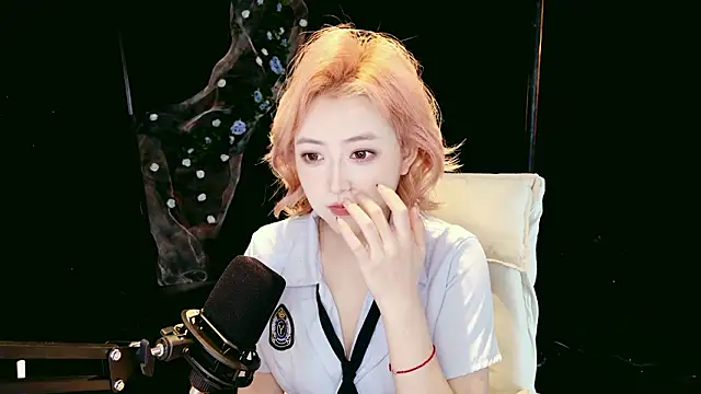 Snapshot of Lady-Mia777 chatting on 02.03.26 Lady-Mia777 online show from 02.03.26