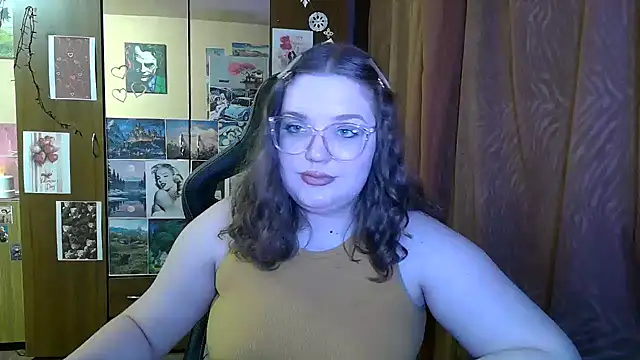 Snapshot of Teasing_Dora chatting on 02.19.26 Teasing Dora online show from 02.19.26